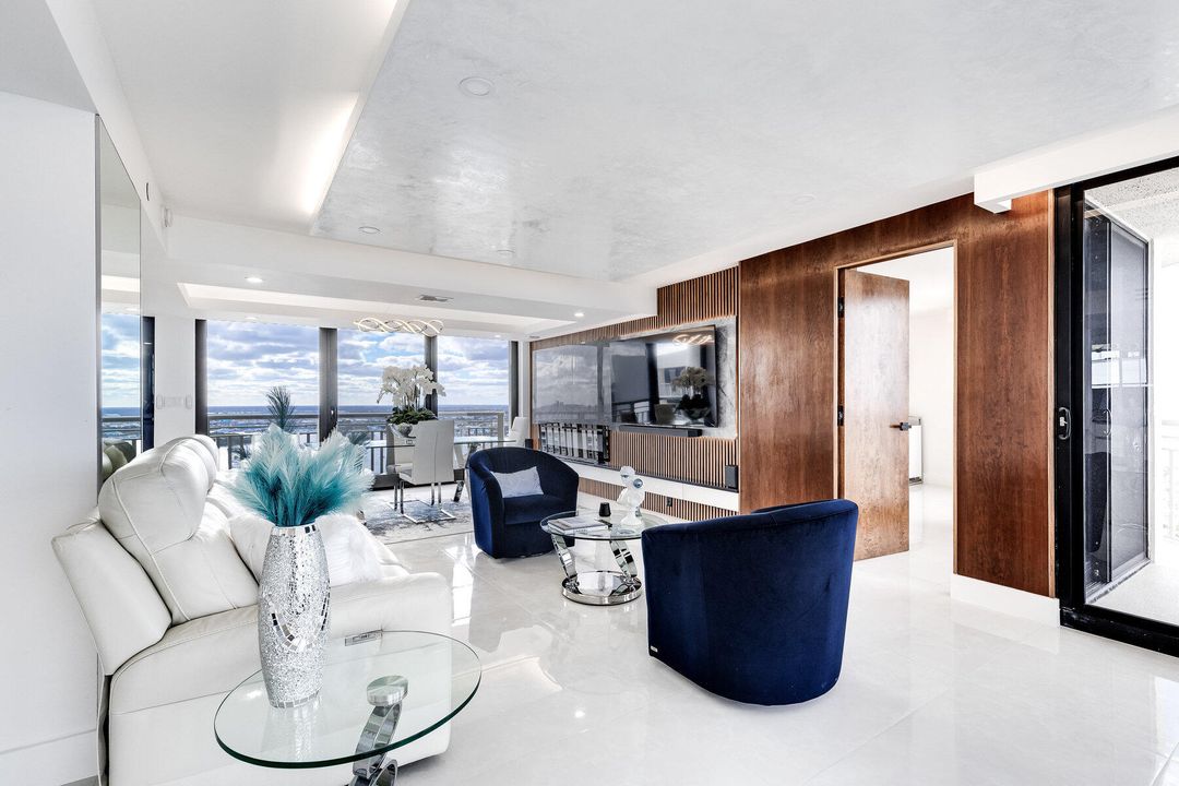 For Sale: $1,600,000 (2 beds, 2 baths, 1529 Square Feet)