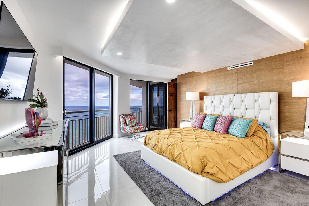 For Sale: $1,600,000 (2 beds, 2 baths, 1529 Square Feet)