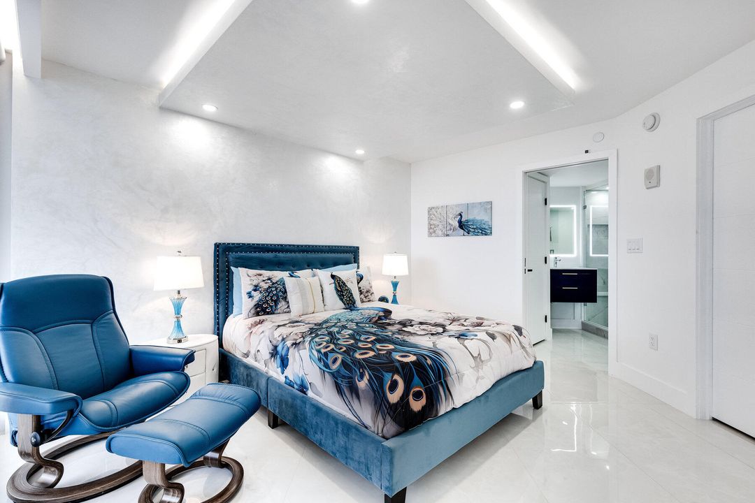 For Sale: $1,600,000 (2 beds, 2 baths, 1529 Square Feet)