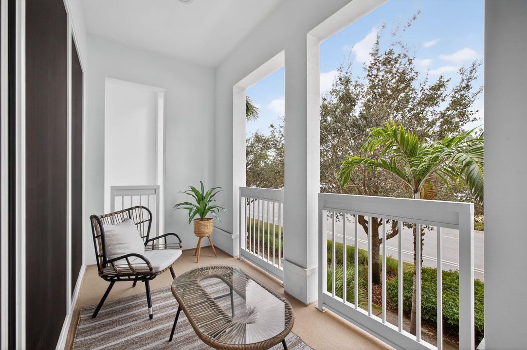 For Sale: $920,000 (4 beds, 3 baths, 2750 Square Feet)