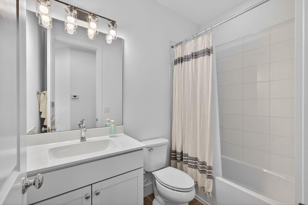 For Sale: $920,000 (4 beds, 3 baths, 2750 Square Feet)