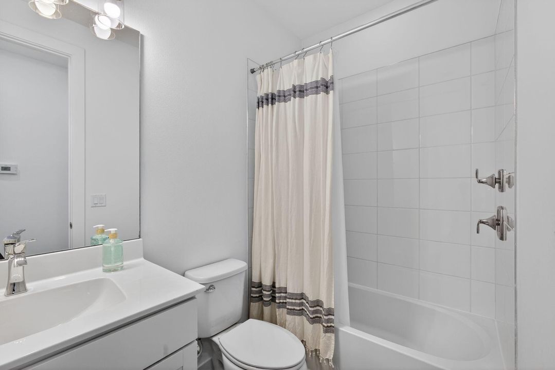 For Sale: $920,000 (4 beds, 3 baths, 2750 Square Feet)