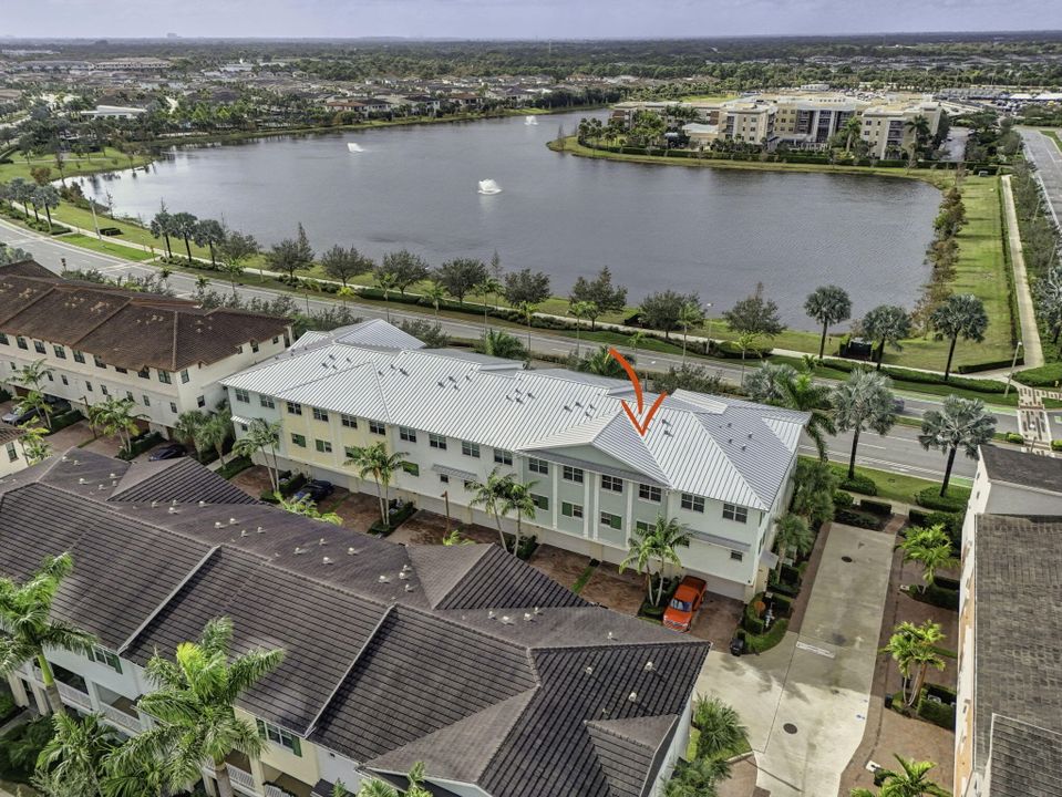 For Sale: $920,000 (4 beds, 3 baths, 2750 Square Feet)