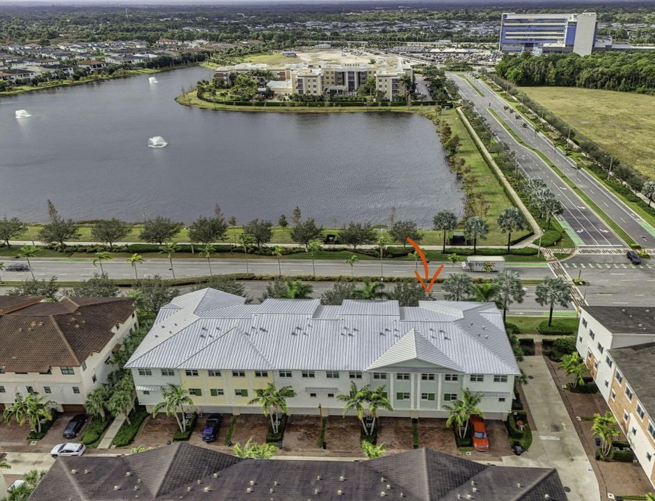 For Sale: $920,000 (4 beds, 3 baths, 2750 Square Feet)