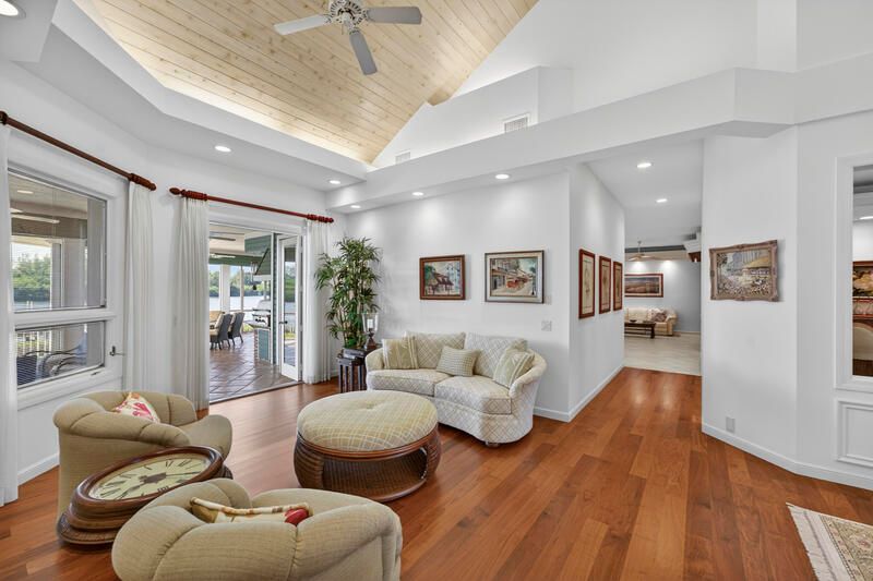 待售: $3,995,000 (4 贝兹, 4 浴室, 4326 平方英尺)