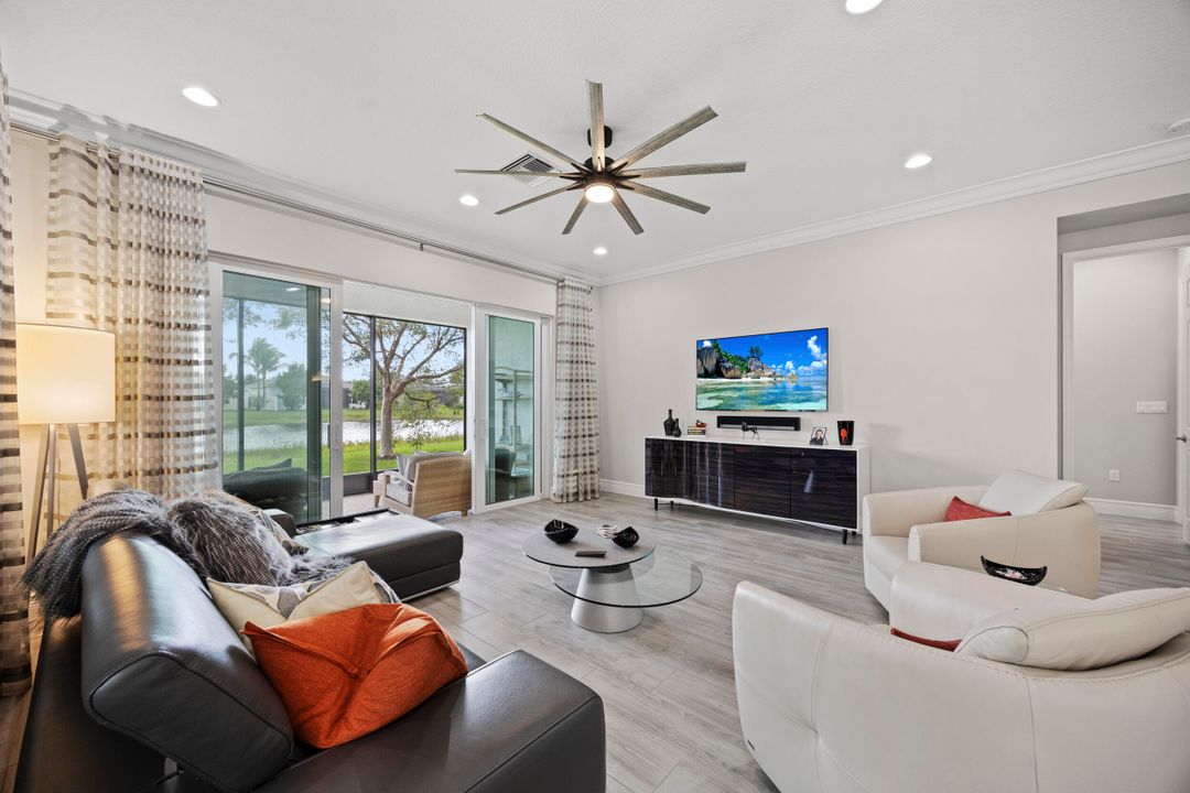 For Sale: $1,025,000 (3 beds, 3 baths, 2309 Square Feet)