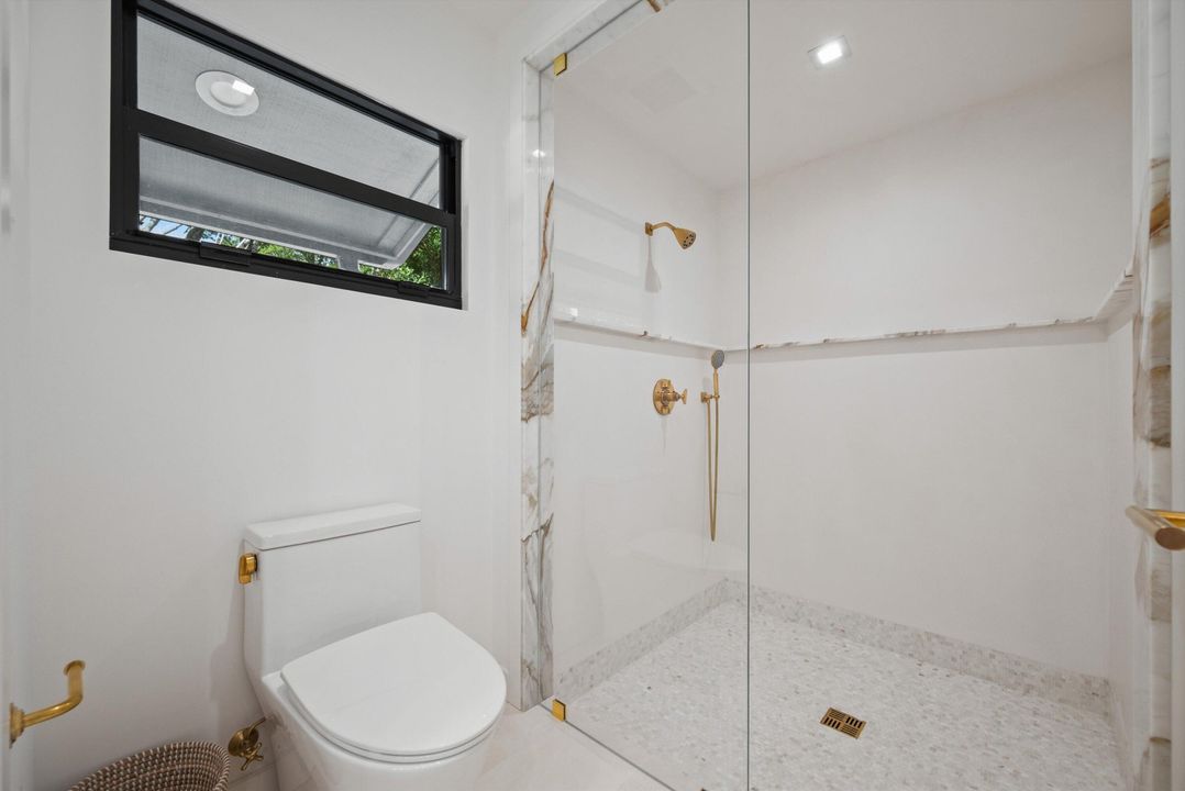 待售: $1,350,000 (2 贝兹, 2 浴室, 1512 平方英尺)