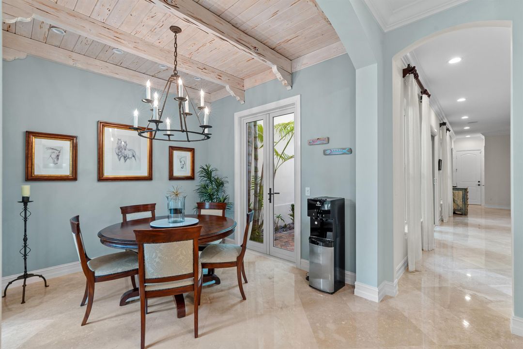 待售: $3,595,000 (3 贝兹, 2 浴室, 3085 平方英尺)