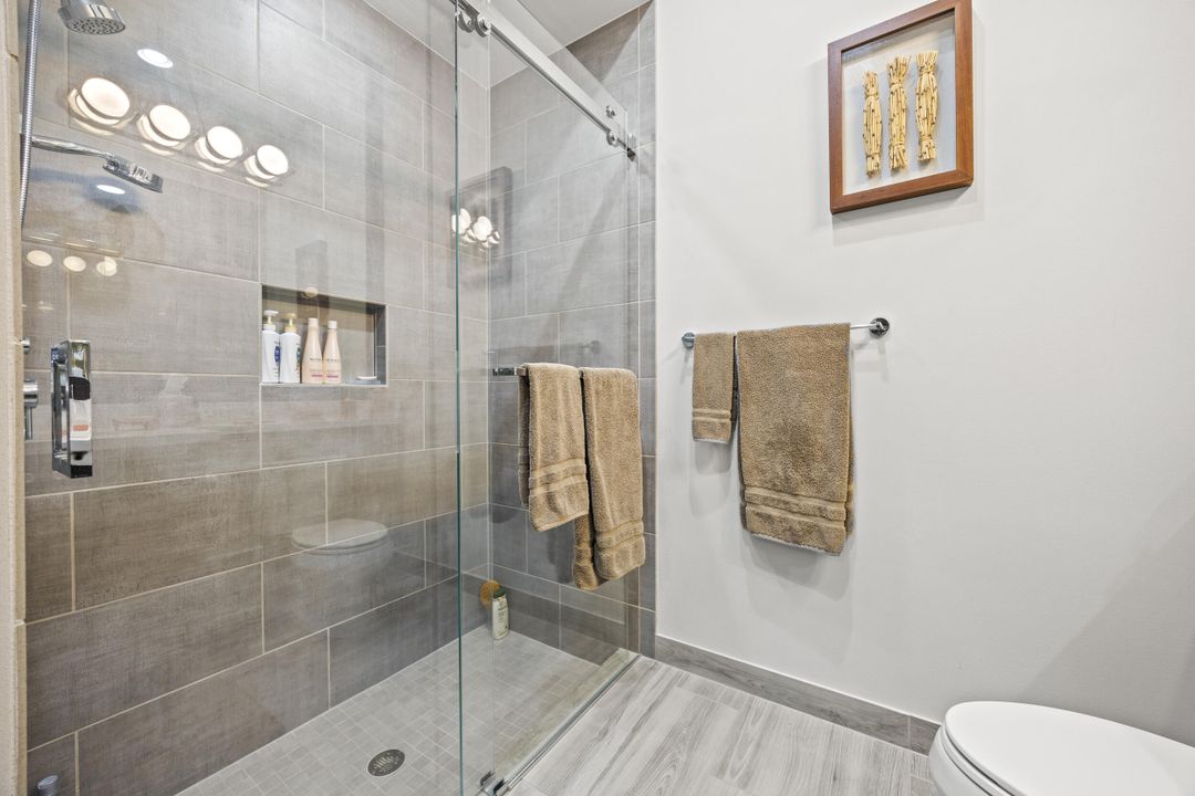 For Sale: $1,025,000 (3 beds, 3 baths, 2309 Square Feet)