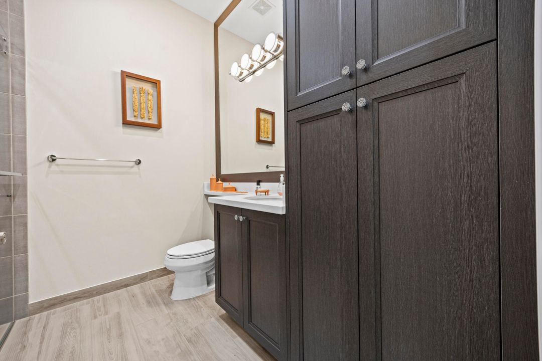 For Sale: $1,025,000 (3 beds, 3 baths, 2309 Square Feet)