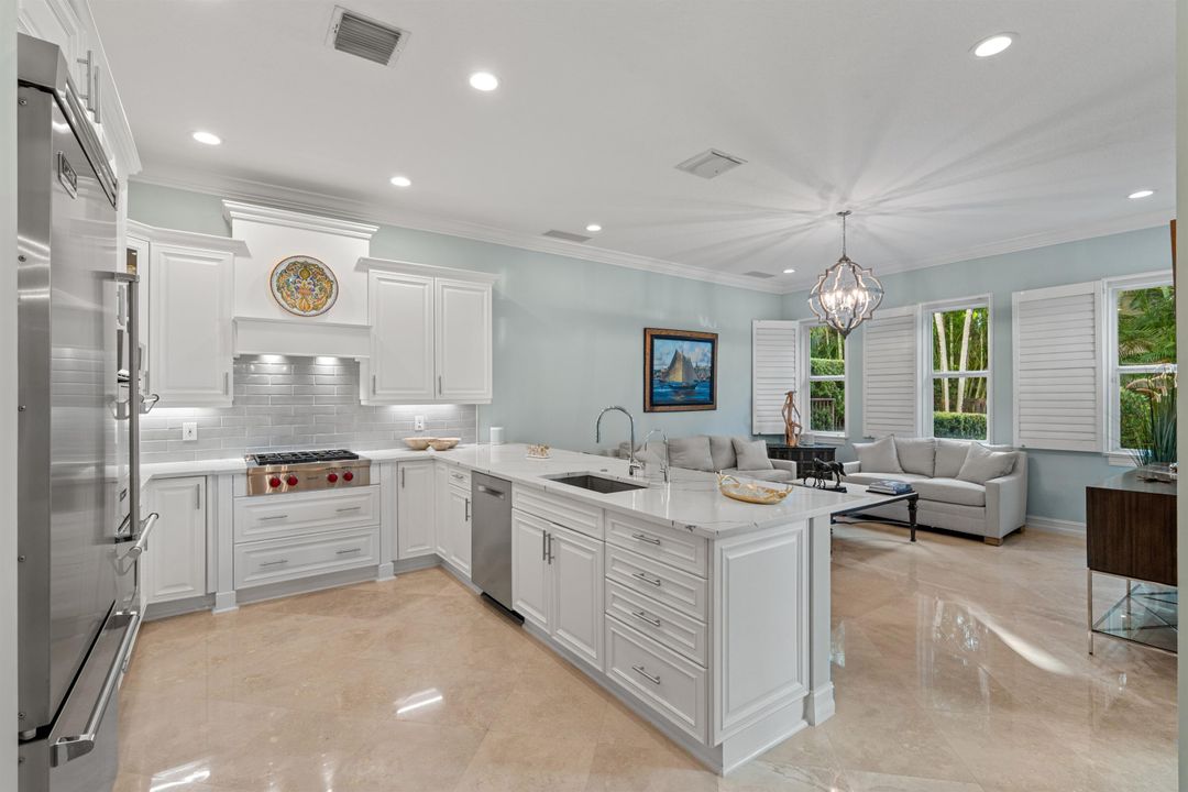 待售: $3,595,000 (3 贝兹, 2 浴室, 3085 平方英尺)