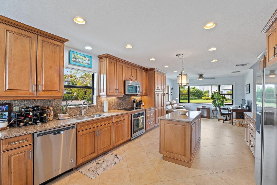 待售: $1,195,000 (3 贝兹, 2 浴室, 2278 平方英尺)