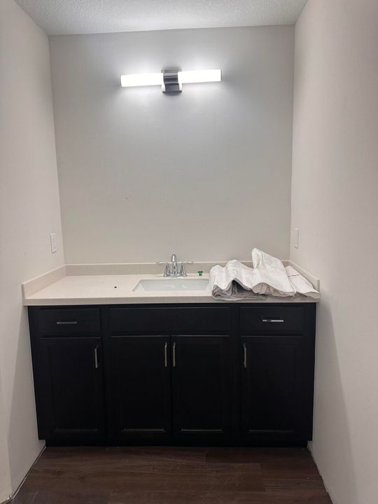 For Sale: $469,400 (4 beds, 2 baths, 2138 Square Feet)