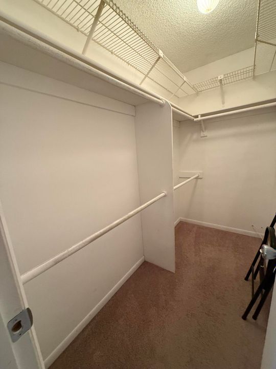 待售: $125,000 (2 贝兹, 2 浴室, 907 平方英尺)