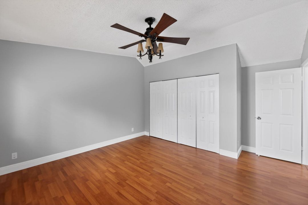 На продажу: $450,000 (4 спален, 2 ванн, 1584 Квадратных фут)