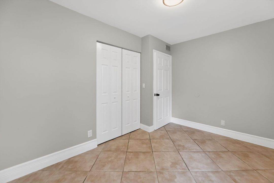 На продажу: $450,000 (4 спален, 2 ванн, 1584 Квадратных фут)