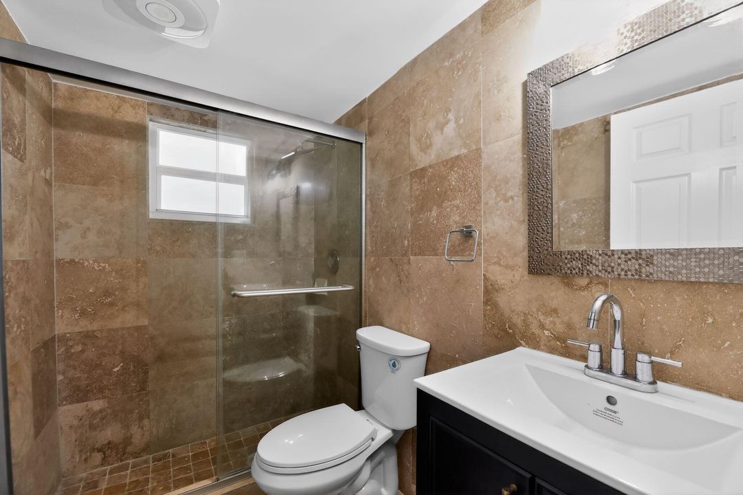 На продажу: $450,000 (4 спален, 2 ванн, 1584 Квадратных фут)