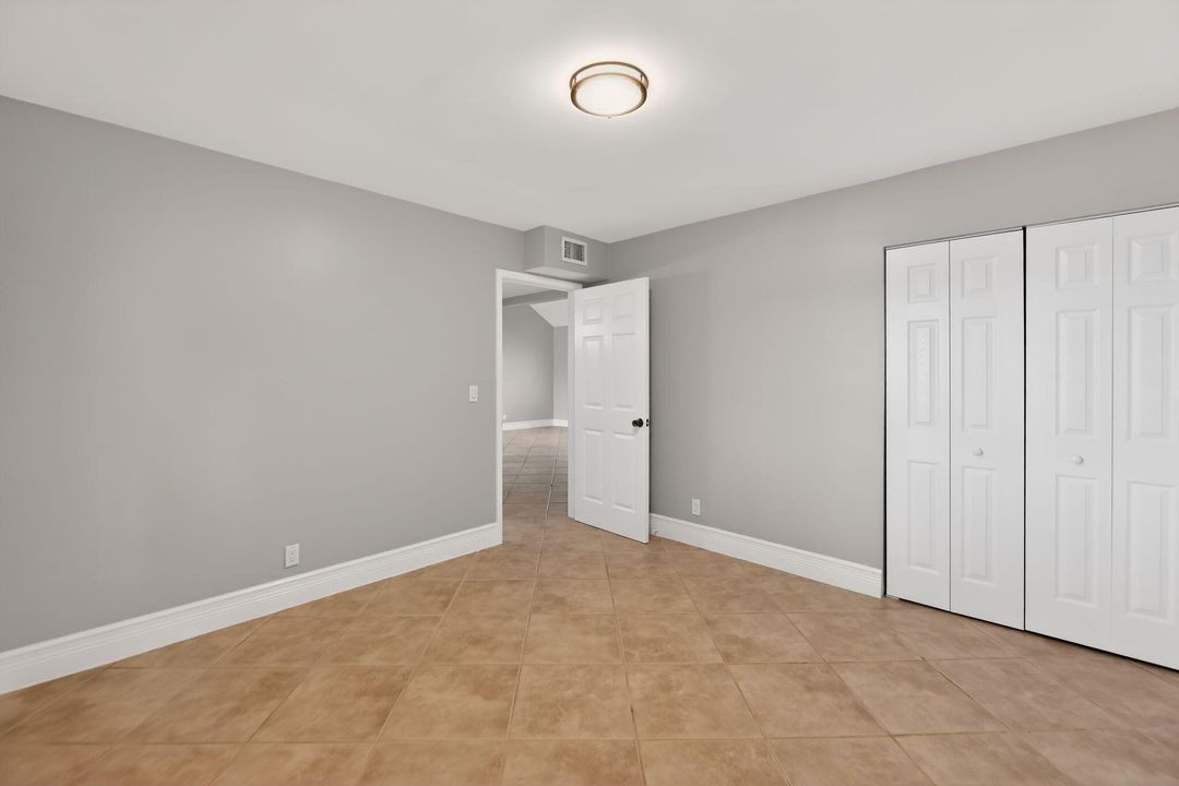 На продажу: $450,000 (4 спален, 2 ванн, 1584 Квадратных фут)