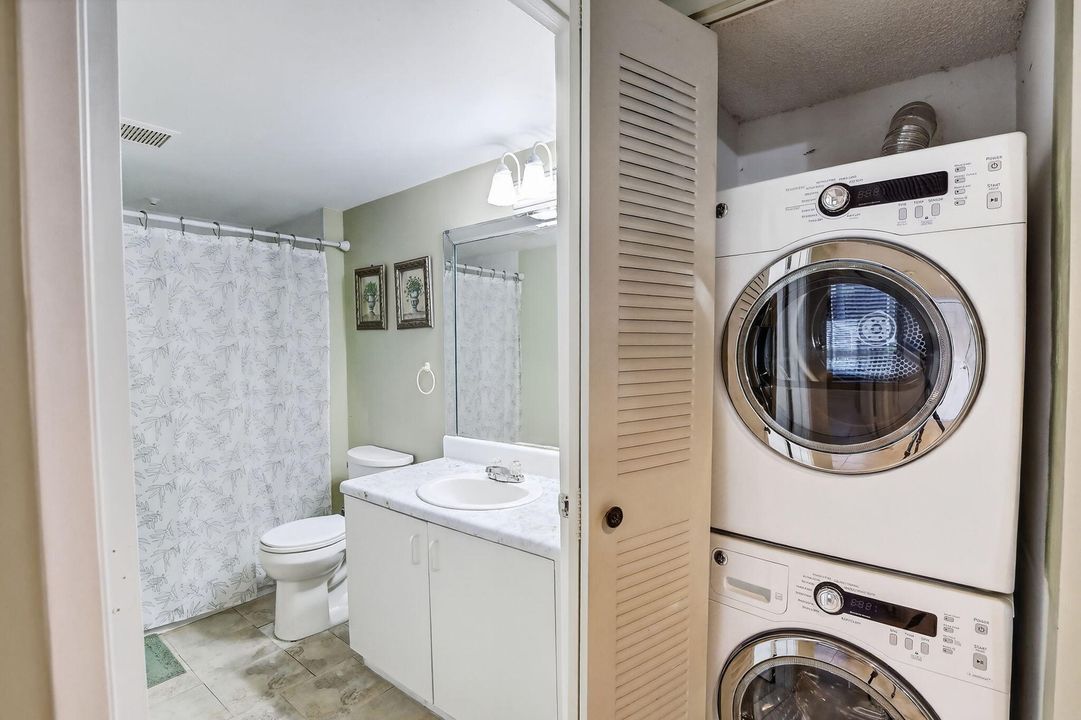 En Renta: $2,400 (2 camas, 2 baños, 1082 Pies cuadrados)