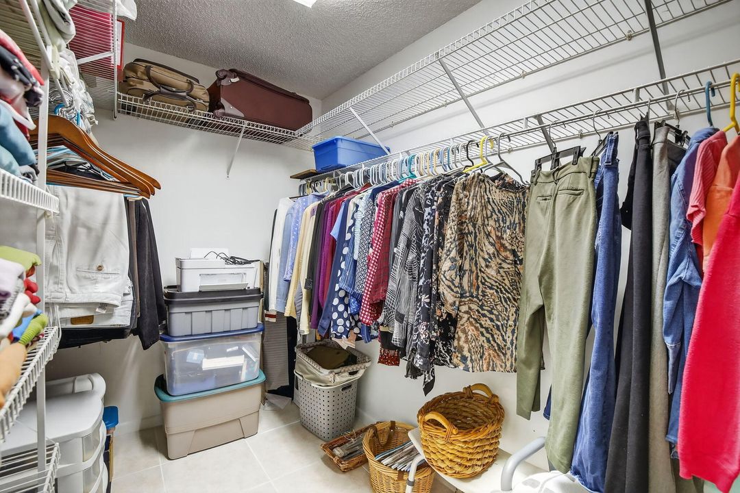 En Renta: $2,400 (2 camas, 2 baños, 1082 Pies cuadrados)