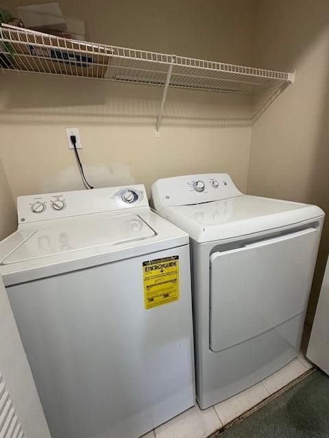 出租: $1,900 (2 贝兹, 2 浴室, 1104 平方英尺)