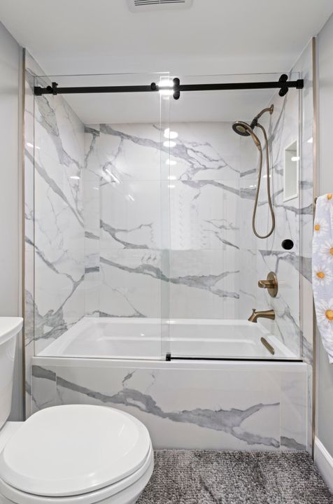 En Venta: $1,325,000 (3 camas, 3 baños, 2143 Pies cuadrados)