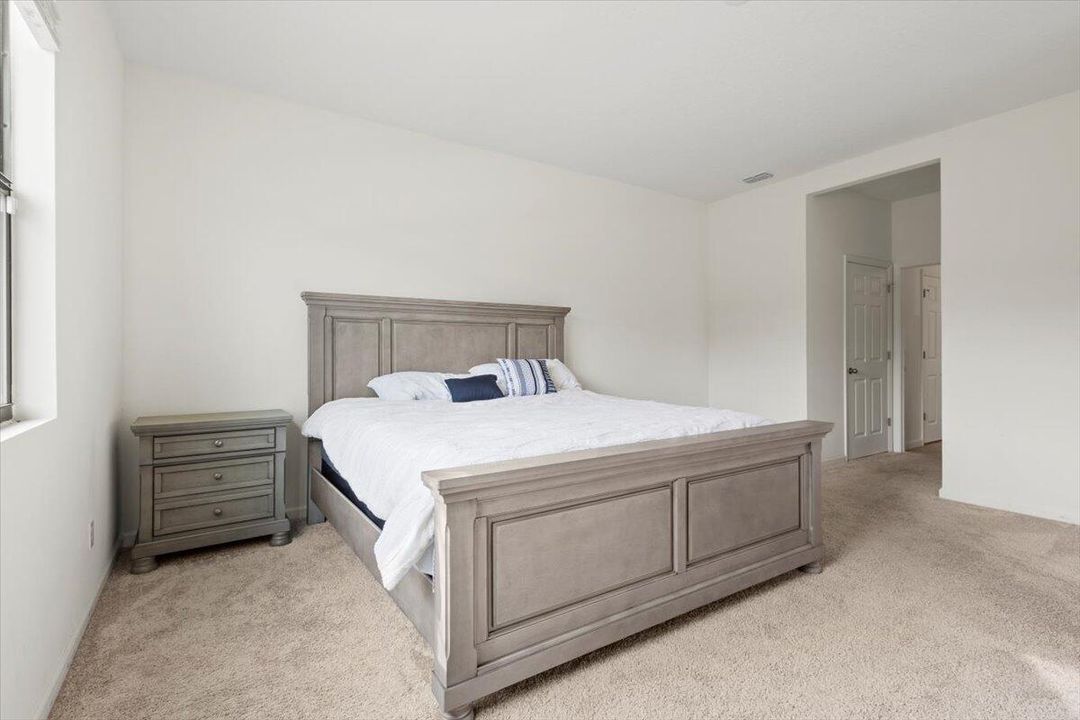 For Sale: $415,000 (4 beds, 2 baths, 2034 Square Feet)