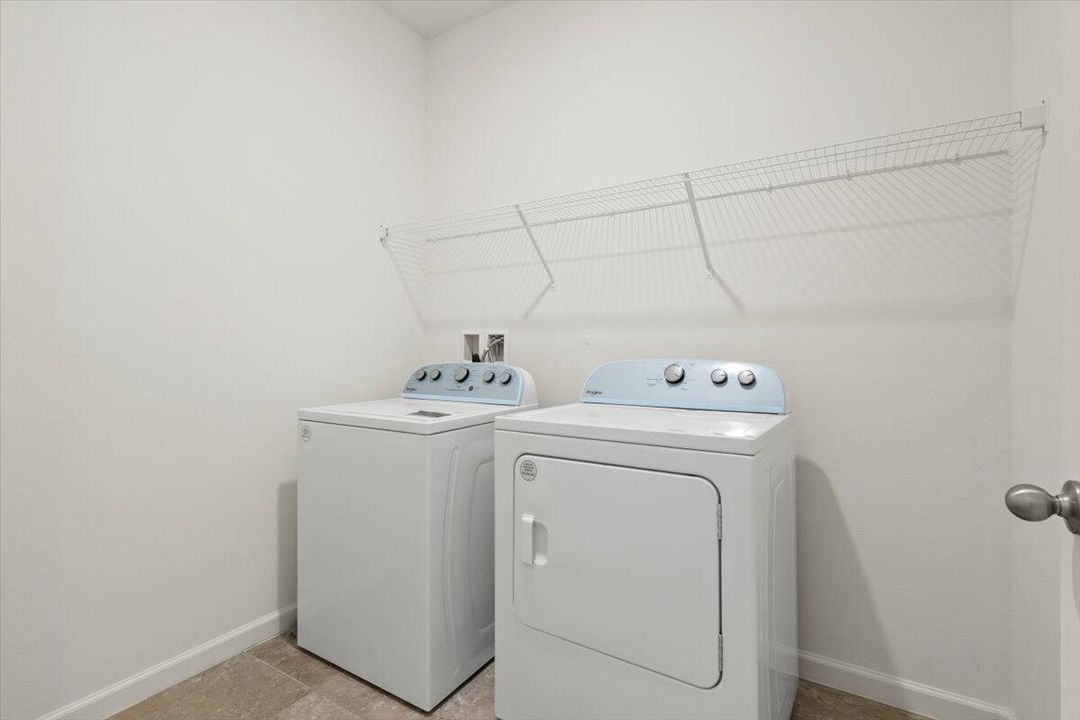 For Sale: $415,000 (4 beds, 2 baths, 2034 Square Feet)