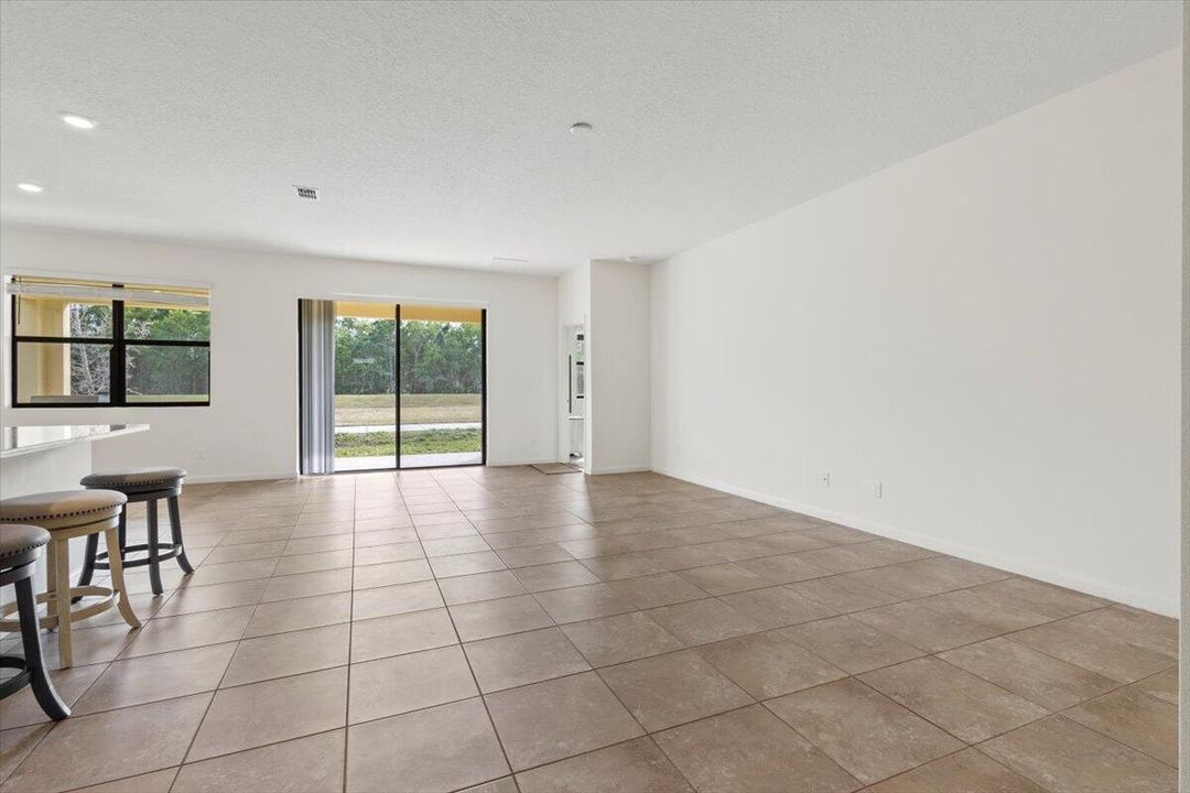 For Sale: $415,000 (4 beds, 2 baths, 2034 Square Feet)