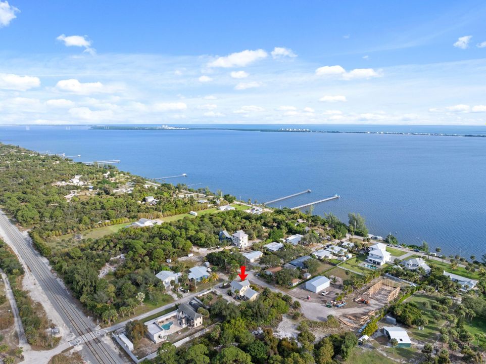 En Venta: $655,000 (4 camas, 2 baños, 2248 Pies cuadrados)