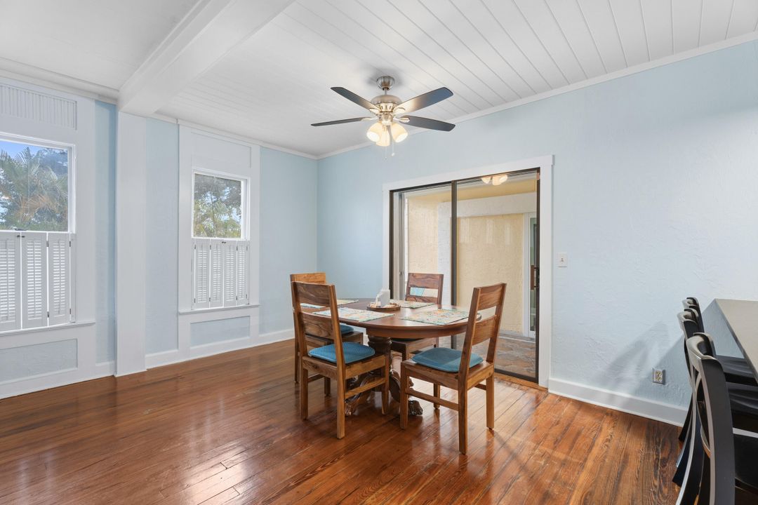 En Venta: $655,000 (4 camas, 2 baños, 2248 Pies cuadrados)