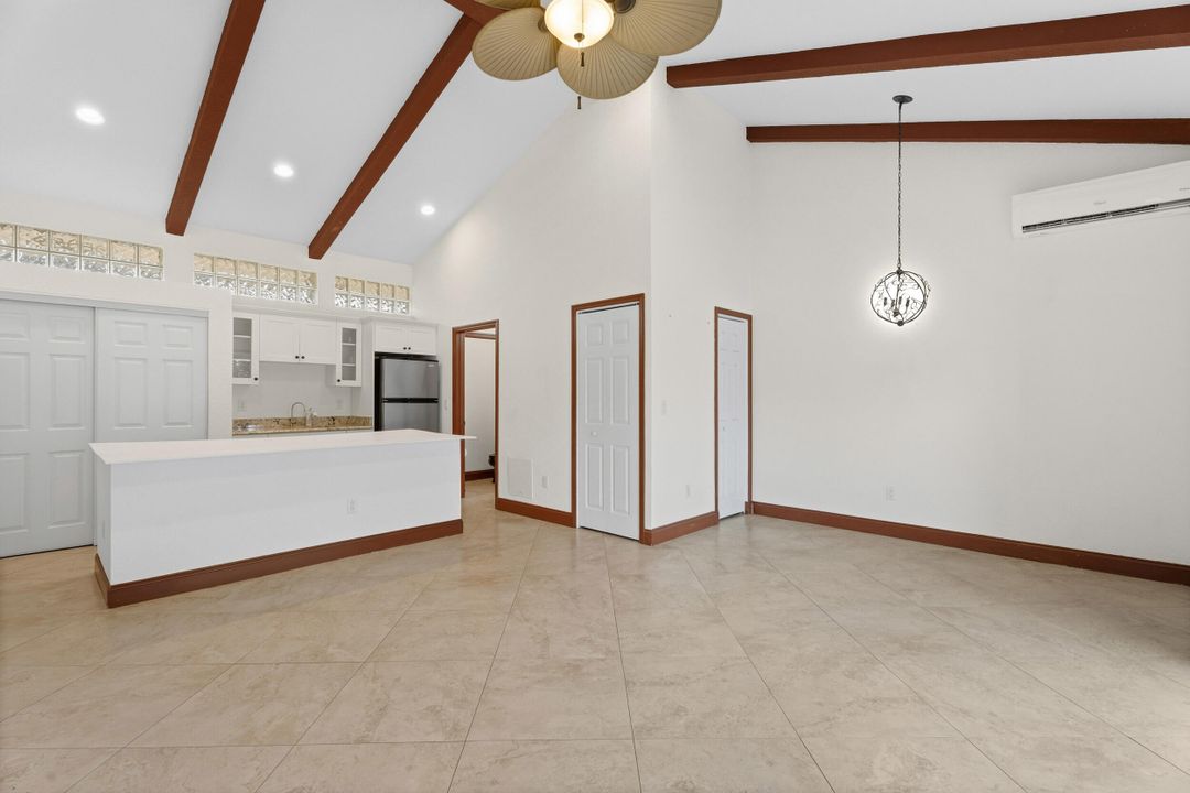 En Venta: $655,000 (4 camas, 2 baños, 2248 Pies cuadrados)