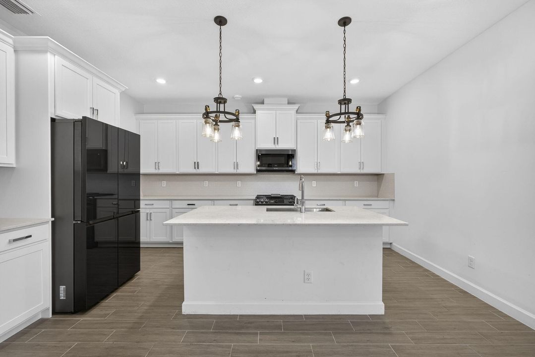 For Sale: $535,000 (3 beds, 2 baths, 1952 Square Feet)