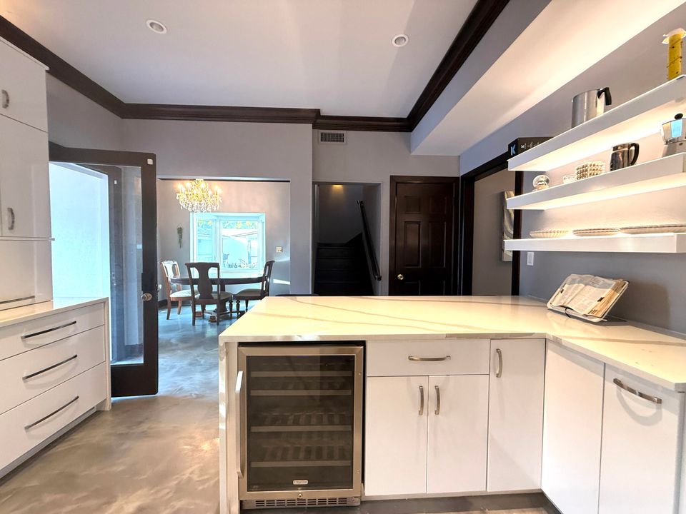 For Sale: $1,950,000 (5 beds, 5 baths, 6264 Square Feet)