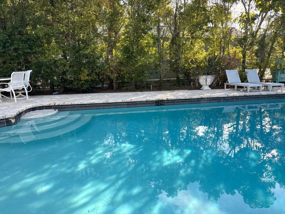 For Sale: $1,950,000 (5 beds, 5 baths, 6264 Square Feet)