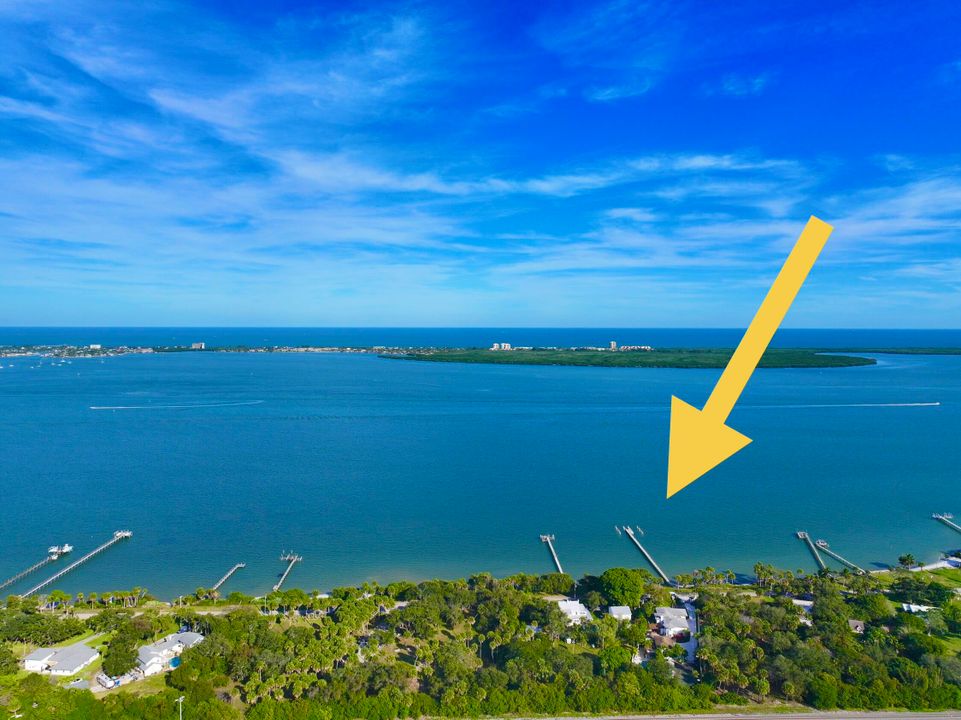 For Sale: $1,950,000 (5 beds, 5 baths, 6264 Square Feet)