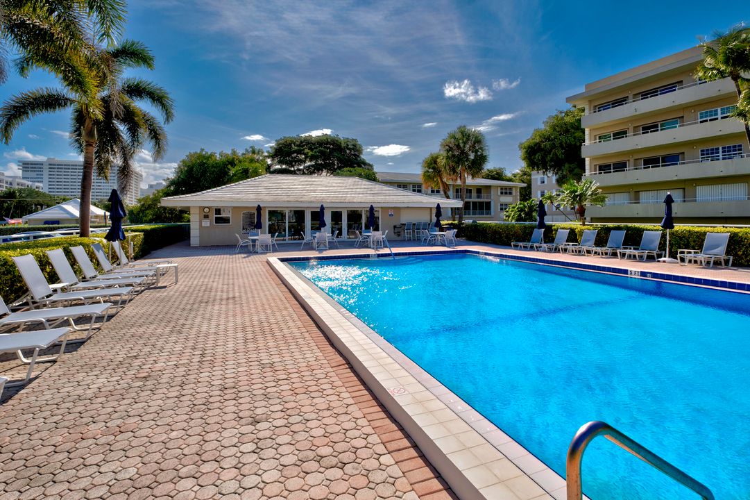 En Venta: $1,325,000 (3 camas, 3 baños, 2143 Pies cuadrados)