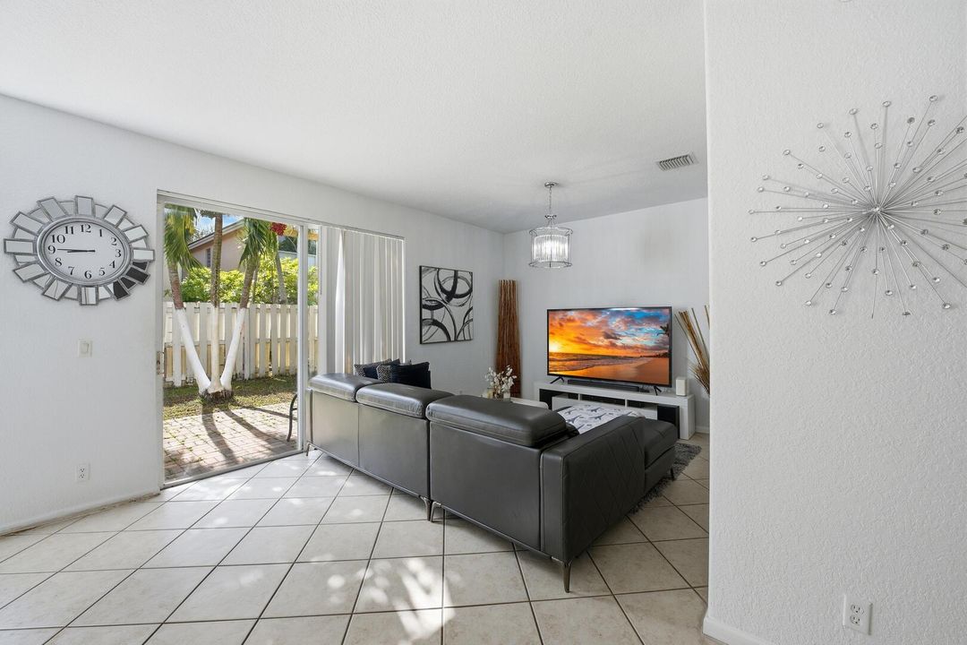 На продажу: $475,000 (3 спален, 2 ванн, 1674 Квадратных фут)