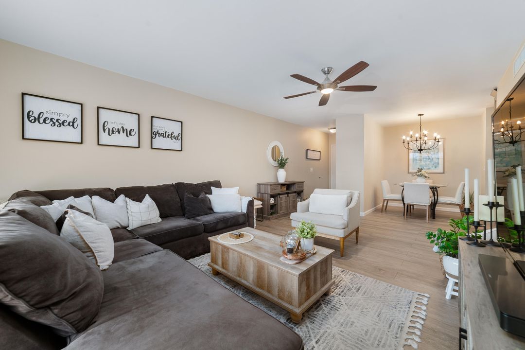 На продажу: $235,000 (2 спален, 2 ванн, 1008 Квадратных фут)