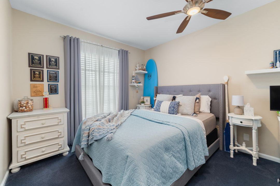 На продажу: $235,000 (2 спален, 2 ванн, 1008 Квадратных фут)