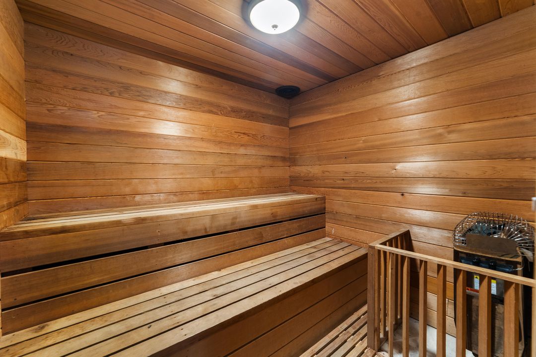 На продажу: $235,000 (2 спален, 2 ванн, 1008 Квадратных фут)