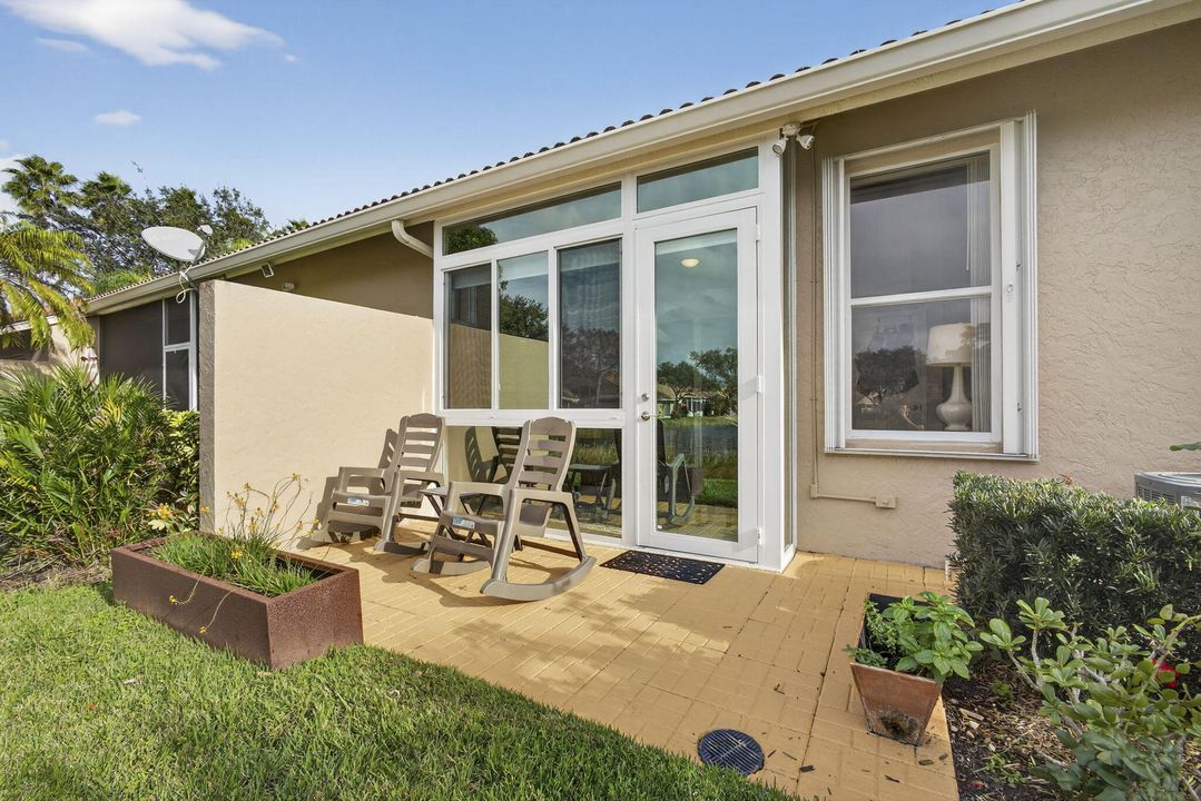 For Rent: $8,000 (2 beds, 2 baths, 1355 Square Feet)