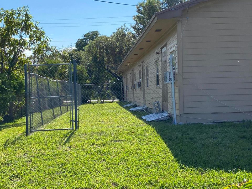 待售: $2,500,000 (0 贝兹, 0 浴室, 8640 平方英尺)