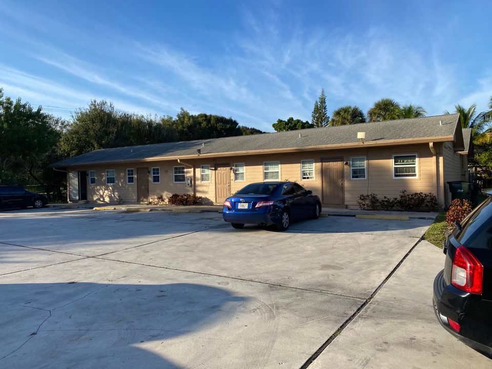 待售: $2,500,000 (0 贝兹, 0 浴室, 8640 平方英尺)