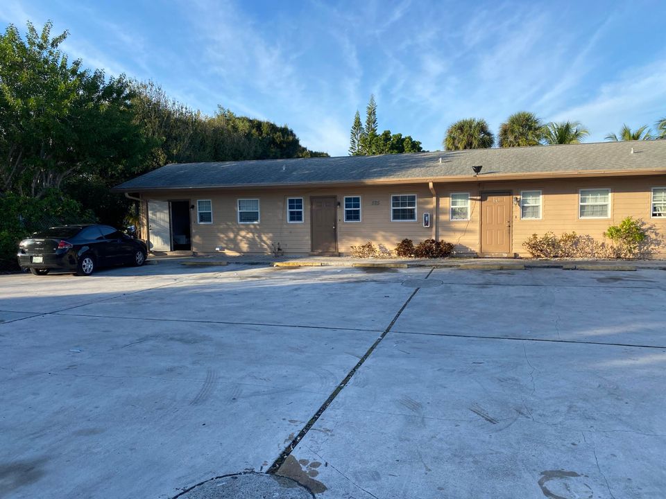 待售: $2,500,000 (0 贝兹, 0 浴室, 8640 平方英尺)