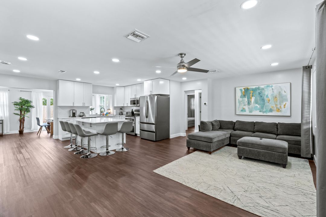 For Rent: $5,527 (3 beds, 2 baths, 1601 Square Feet)