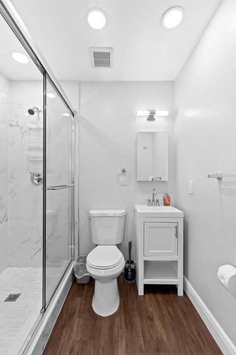 For Rent: $5,527 (3 beds, 2 baths, 1601 Square Feet)