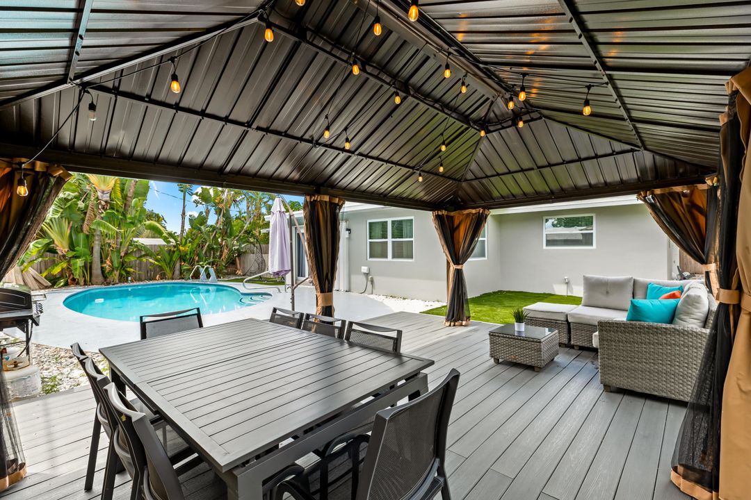 For Rent: $5,527 (3 beds, 2 baths, 1601 Square Feet)