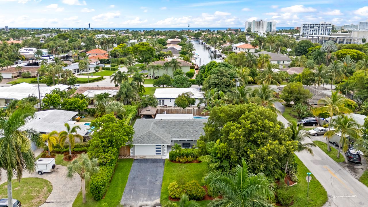 For Rent: $5,527 (3 beds, 2 baths, 1601 Square Feet)