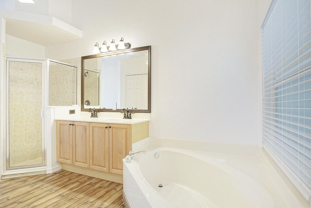 待售: $379,900 (3 贝兹, 2 浴室, 1690 平方英尺)